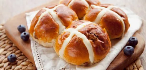 hot cross buns