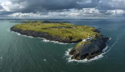 Le phare de Old Head -  ©Tourism Ireland photgraphed by John Miskelly