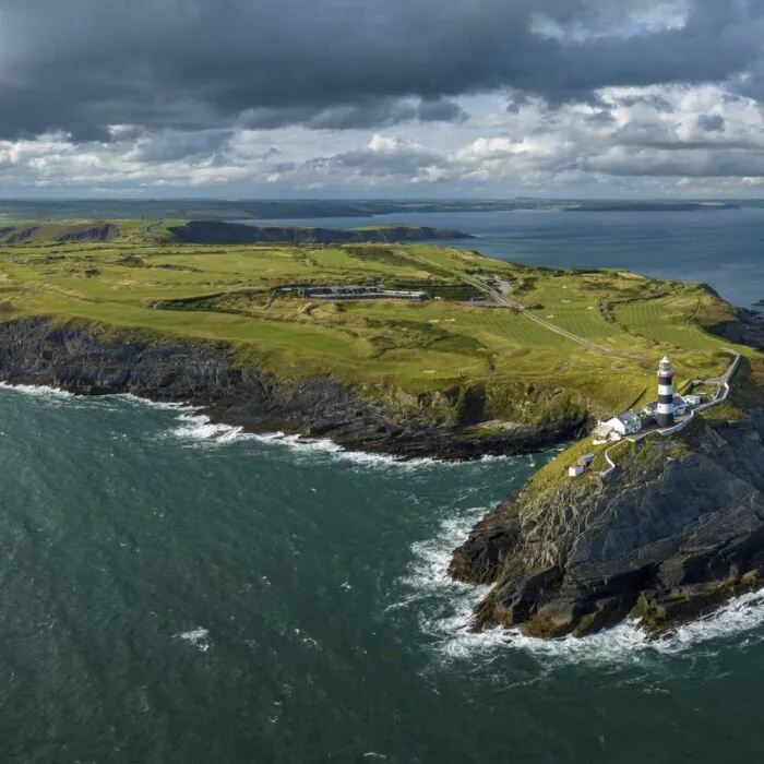 Le phare de Old Head -  ©Tourism Ireland photgraphed by John Miskelly