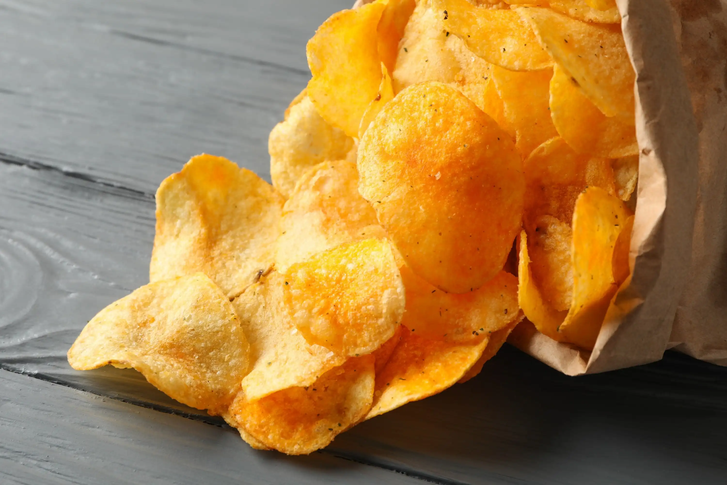Vinegar potato chips