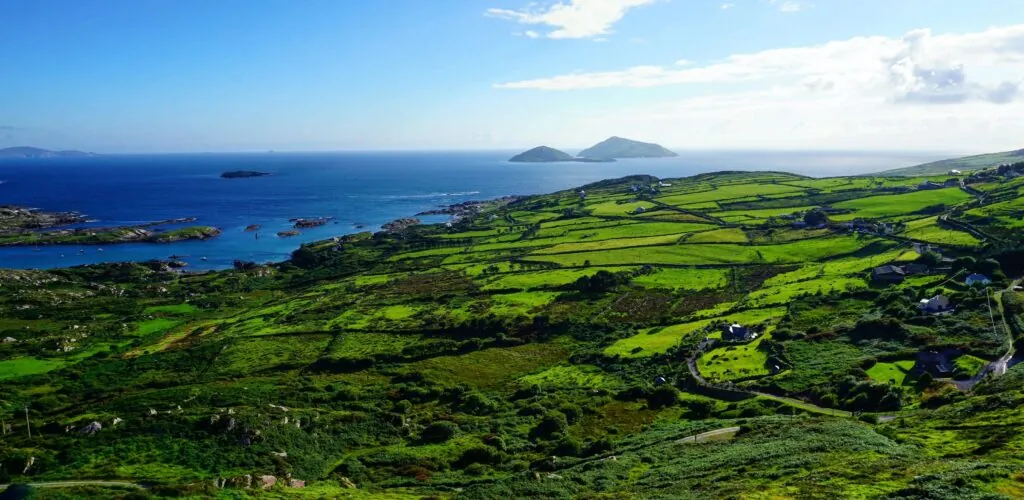 Road Trip in Ireland: 5 Must-See Routes from County Kerry to the Wild Atlantic Way