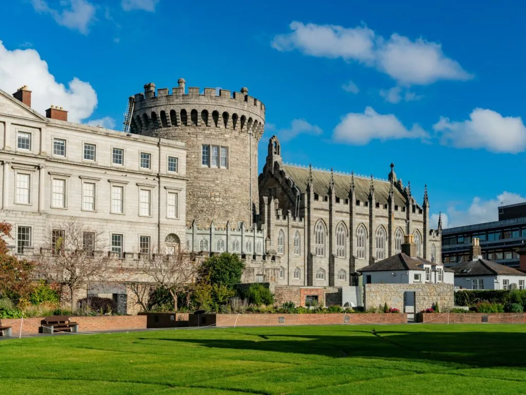 Le Dublin castle - © Kit Leong