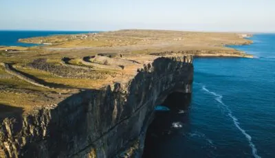 Dun Aengus Fort 2 Aerial view of the semi-circular enclosures of Dún Aonghasa on Inis Mór