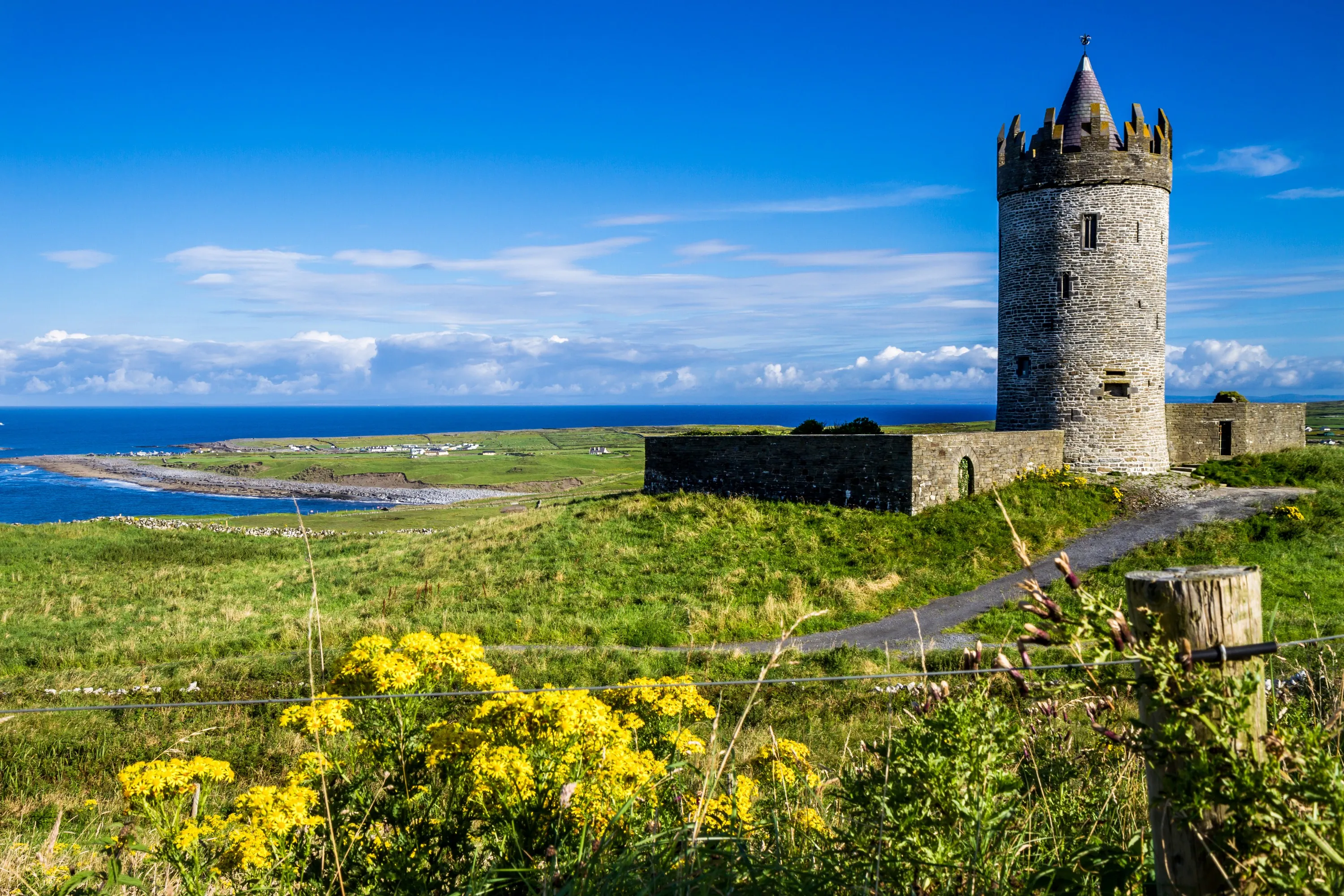 Doonagore Castle