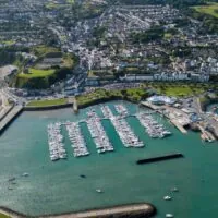 Vue aérienne de Howth et de son port - © Ire DronePhotography