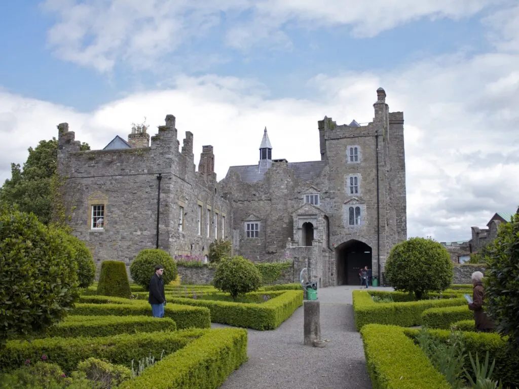 drimnagh castle1 scaled
