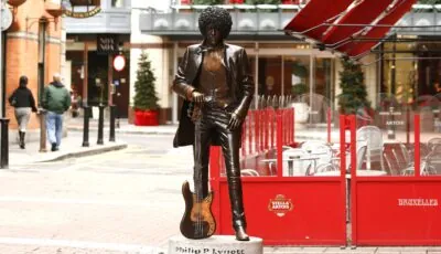 Phil Lynott 3 Phil Lynott statue in Dublin - © abd