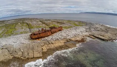 bateau abandonne inisheer