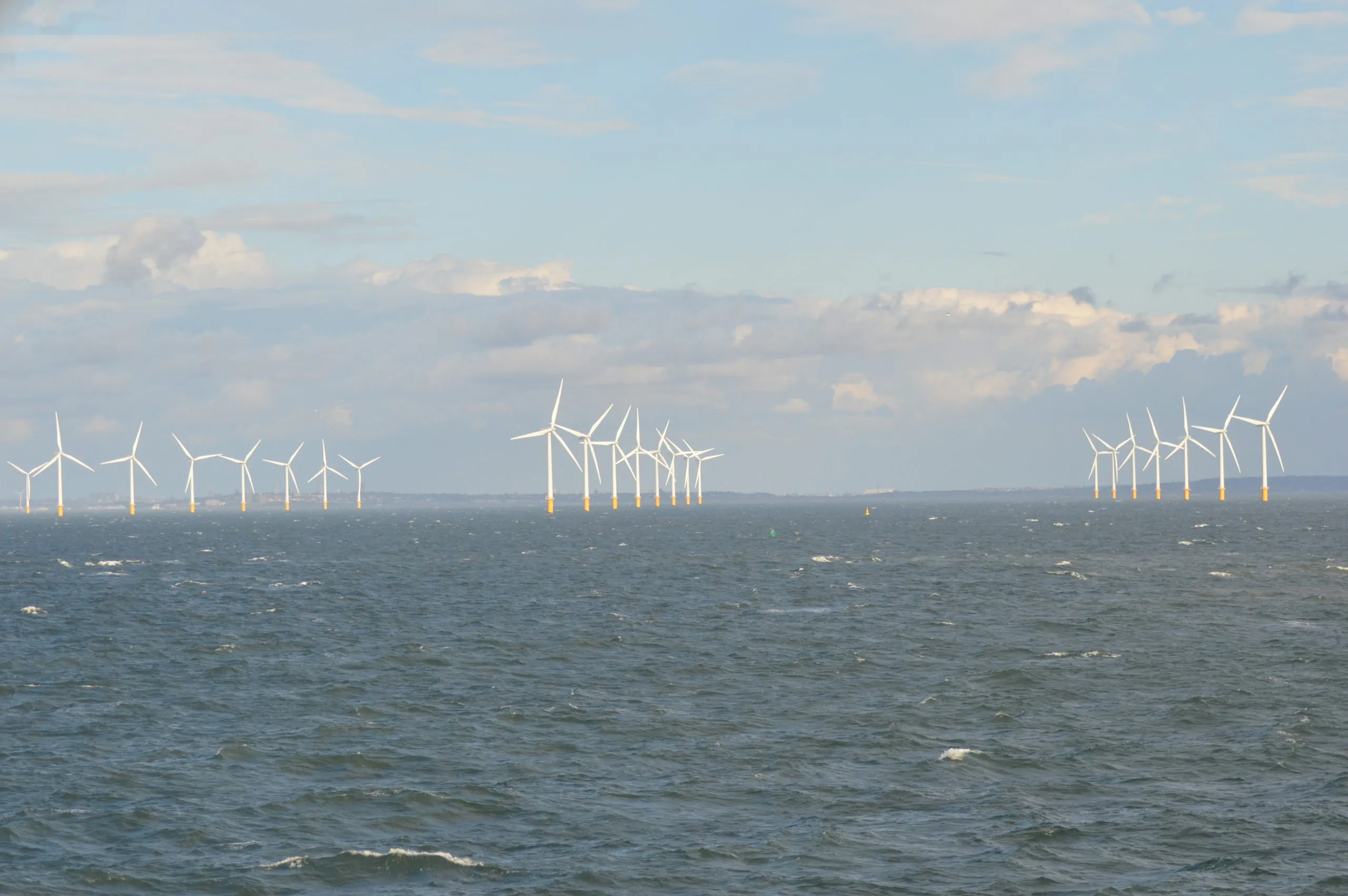 Des éoliennes off-shore - Ian Mantel - cc
