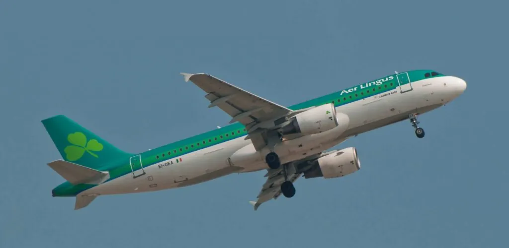 Aer Lingus slashes prices for flights to Ireland!
