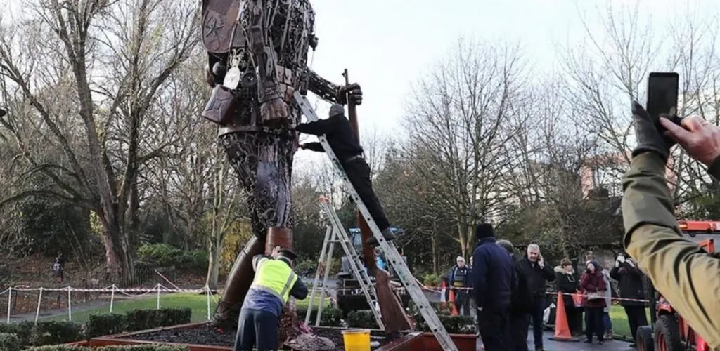 Statue commemorating the First World War vandalized in Dublin