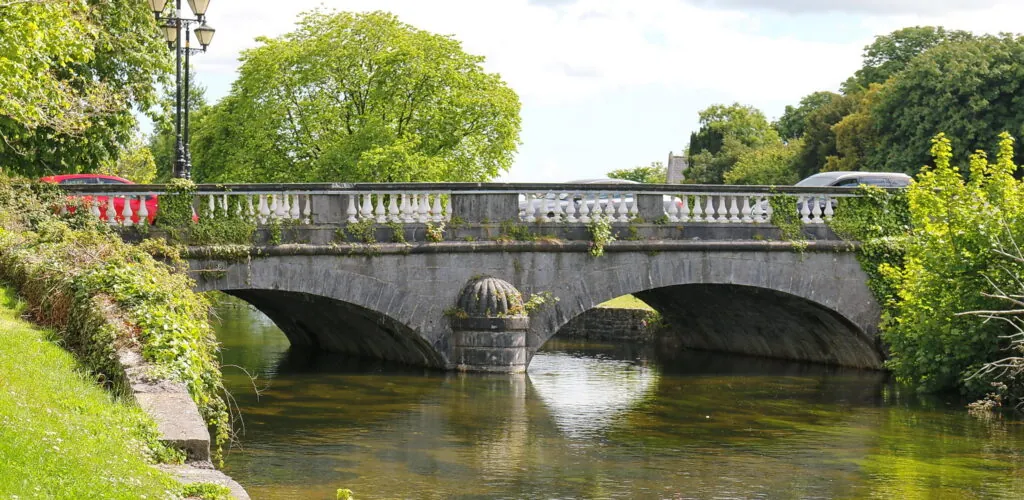 salmon weir bridge