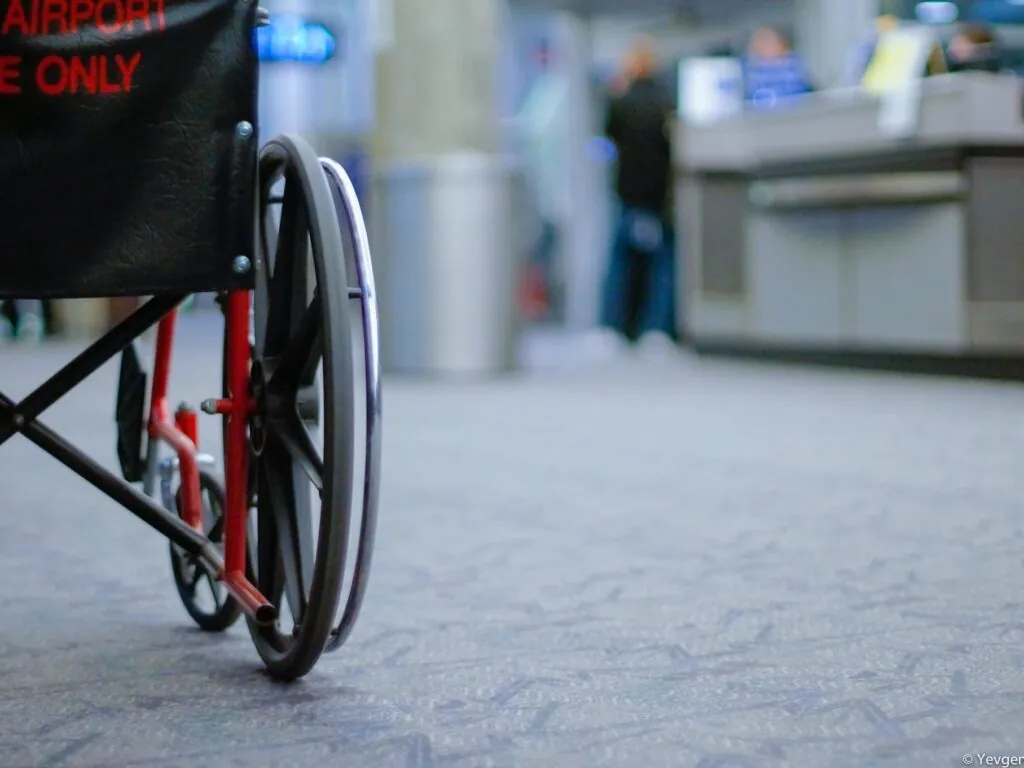 aeroport fauteuil roulant