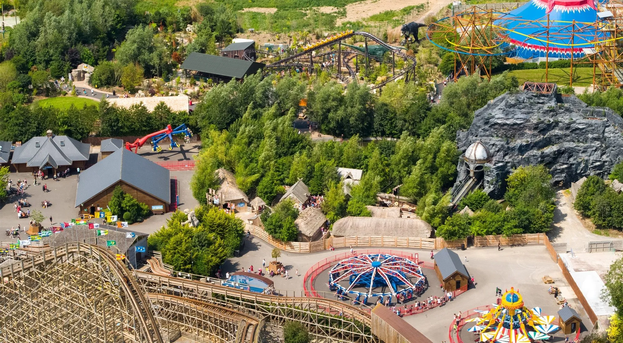 Vue sur le Emerald Park (anciennement Tayto Park)