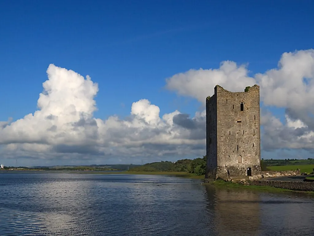 belvelly castle