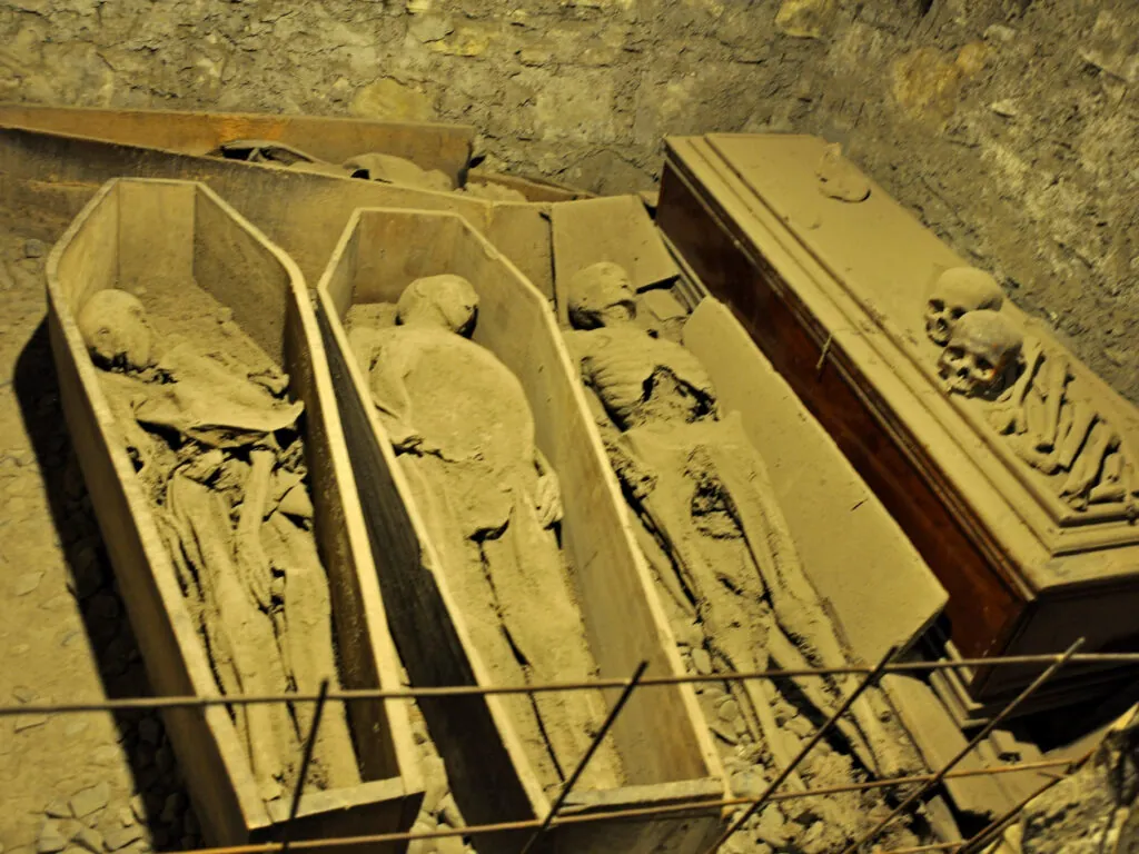 The mommified bodies of St Michan's church - Jennifer Boyer - cc