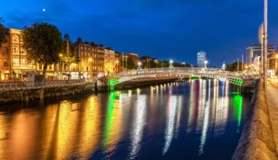 Ha’penny Bridge, Dublin’s famous pedestrian bridge over the Liffey