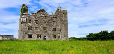 leamaneh castle