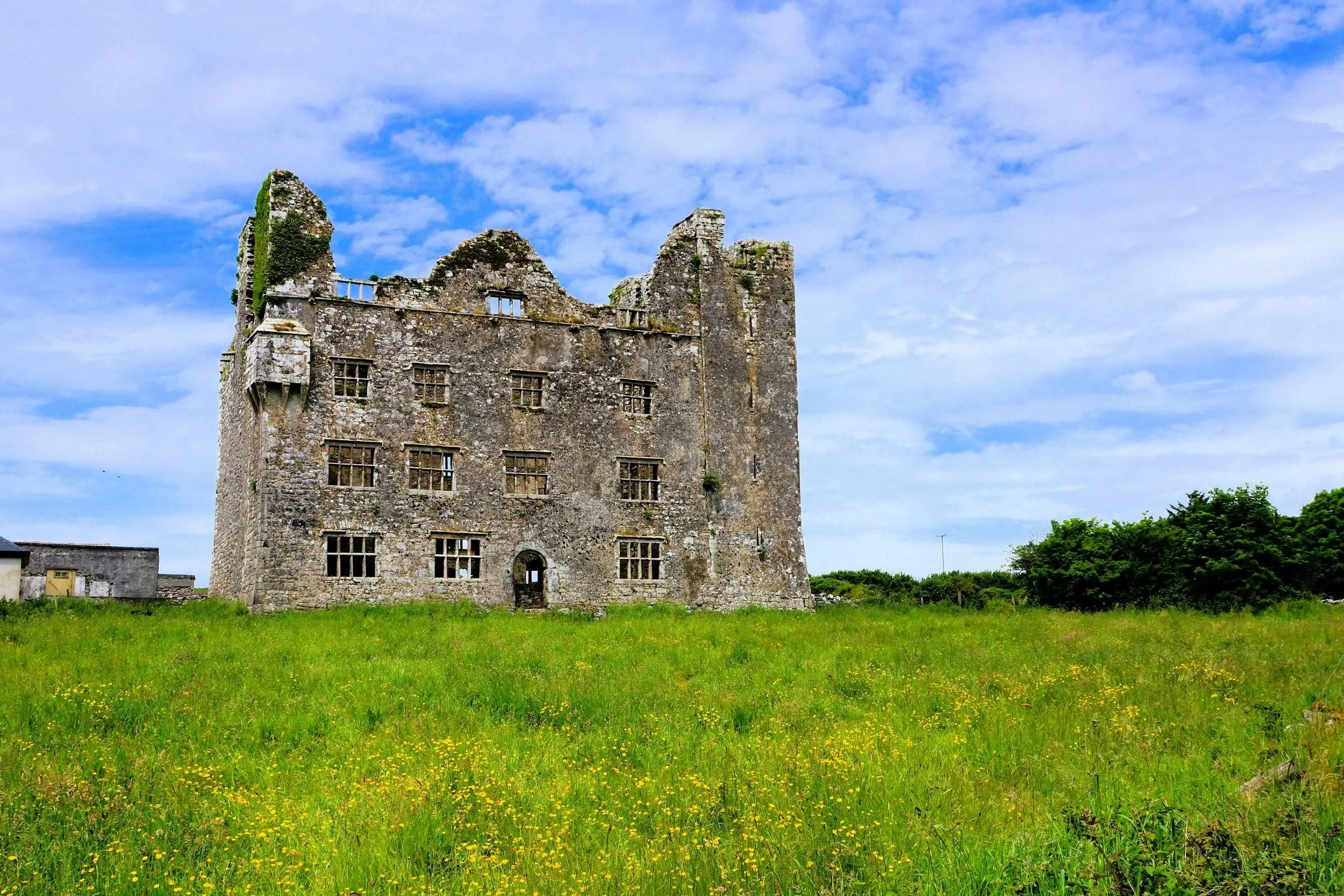 leamaneh castle