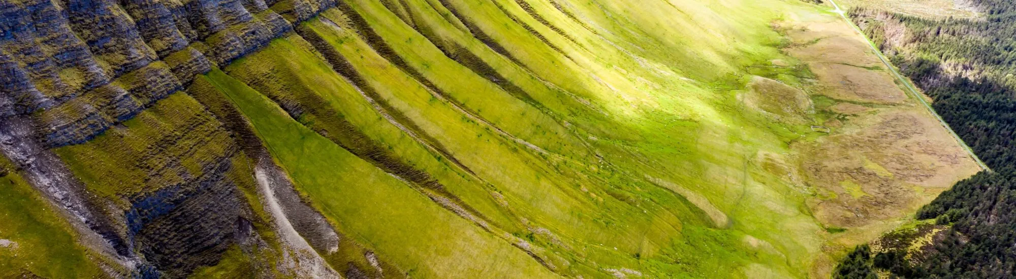 Vue sur la Ben Bulben - © Lukassek