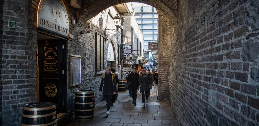 merchant arch