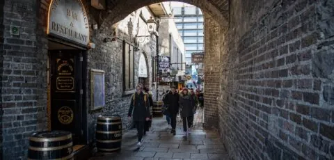 merchant arch