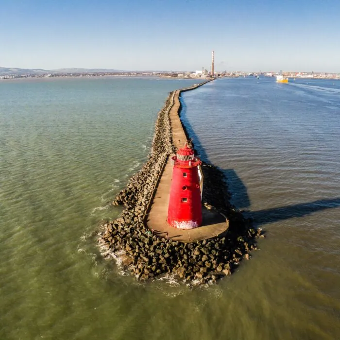 great south wall poolbeg lighthouse