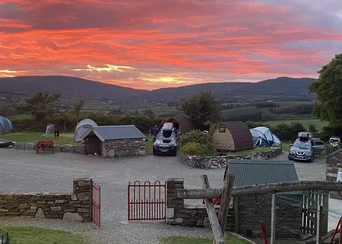 top of the rock pod pairc