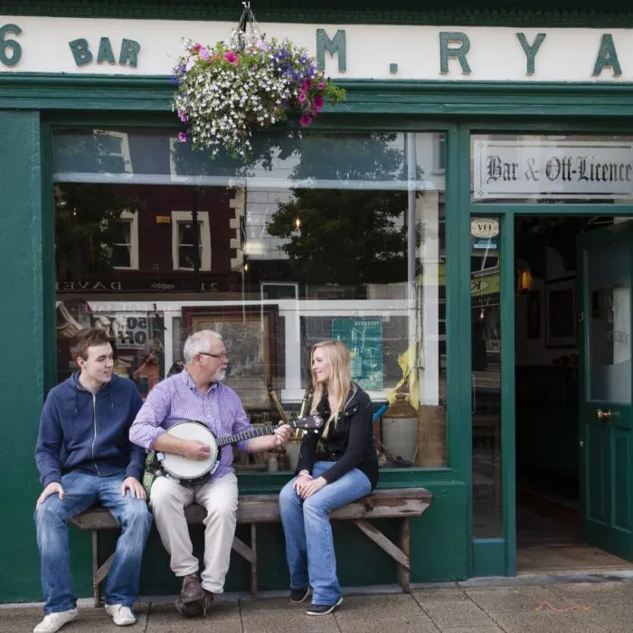 A traditional Irish music session in an Irish pub, where Dirty Old Town is performed - © Stephen Power - Tourism Ireland