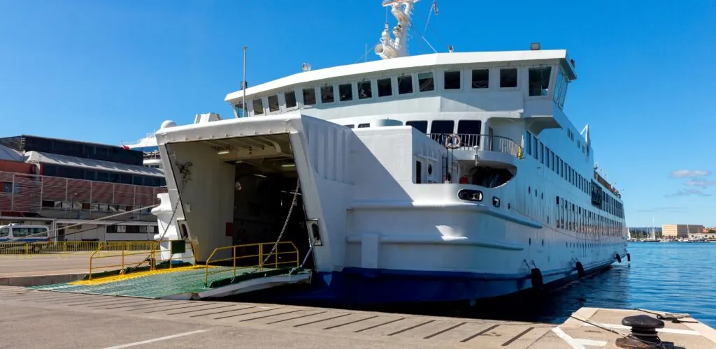 Ireland–Great Britain ferry: passport required from 28 September