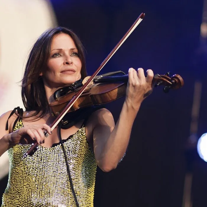 sharon corr