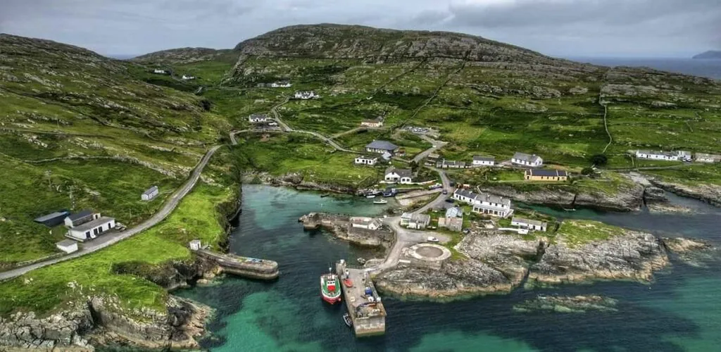 Dream job alert: Inishturk is hiring for ‘the school with the best view in Ireland’