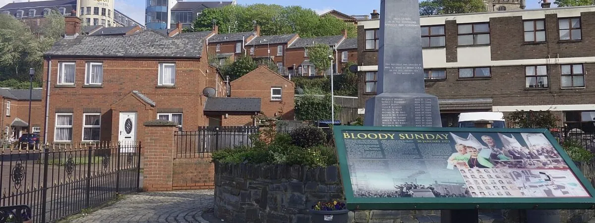 Le Bloody Sunday Memorial - Sonse - cc