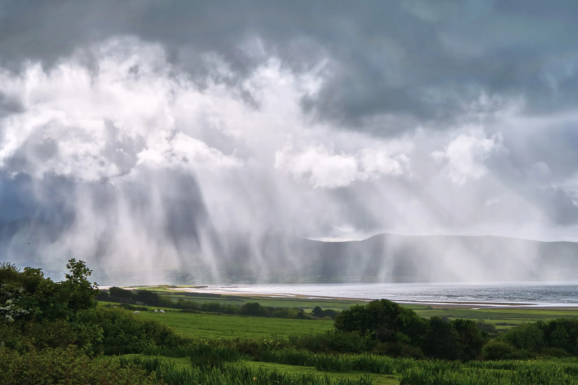 Pluie irlandaise dans le comté de Kerry - Eimantas