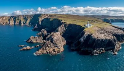 Arranmore Island Lighthouse - © Lukassek