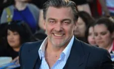 Ray Stevenson - Red Carpet Report on Mingle Media TV - cc