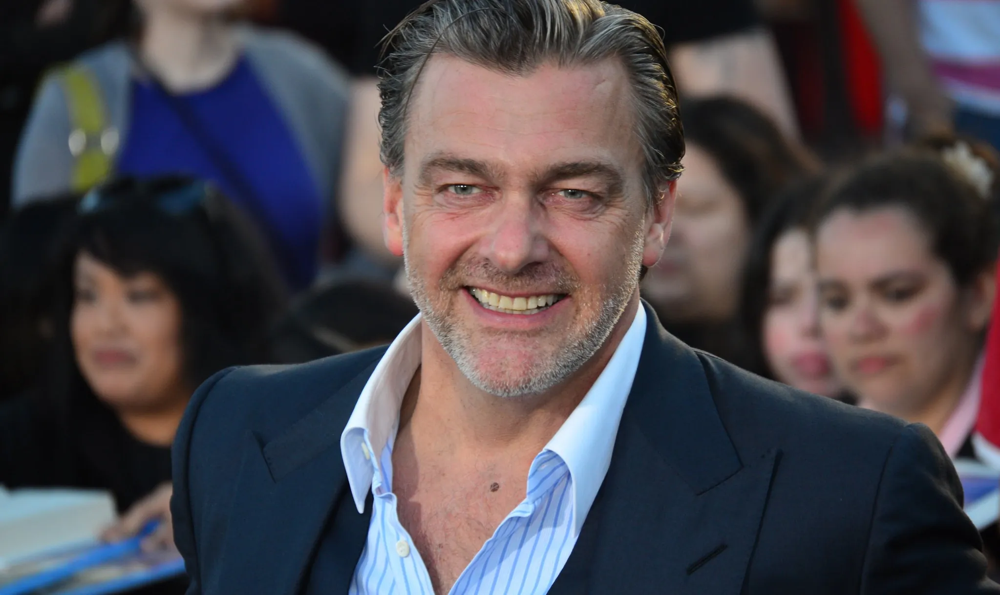 Ray Stevenson - Red Carpet Report on Mingle Media TV - cc