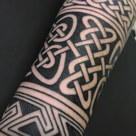 Irish tattoos: the most inspiring ideas 6 Tatouages en Entrelacs