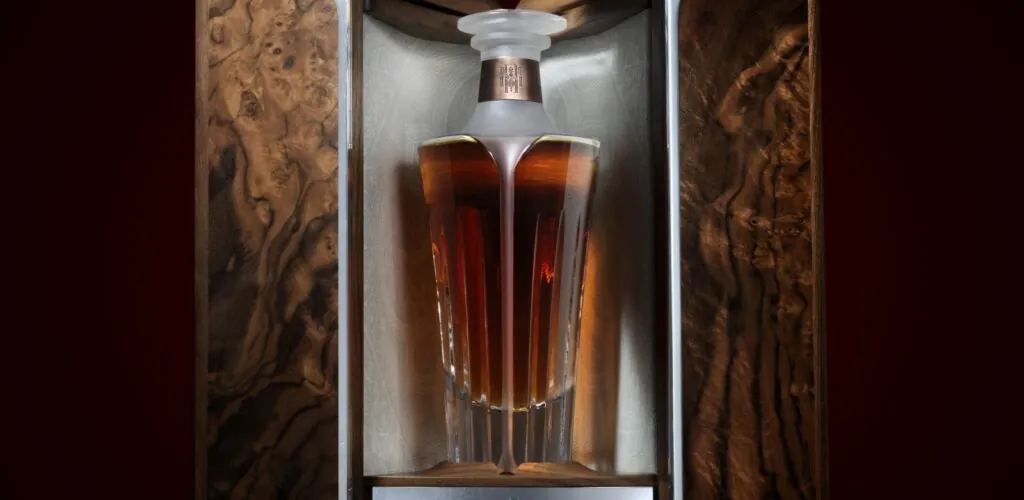 Top 9 most expensive Irish whiskeys in the world 1 The Midleton Very Rare Silent Distillery