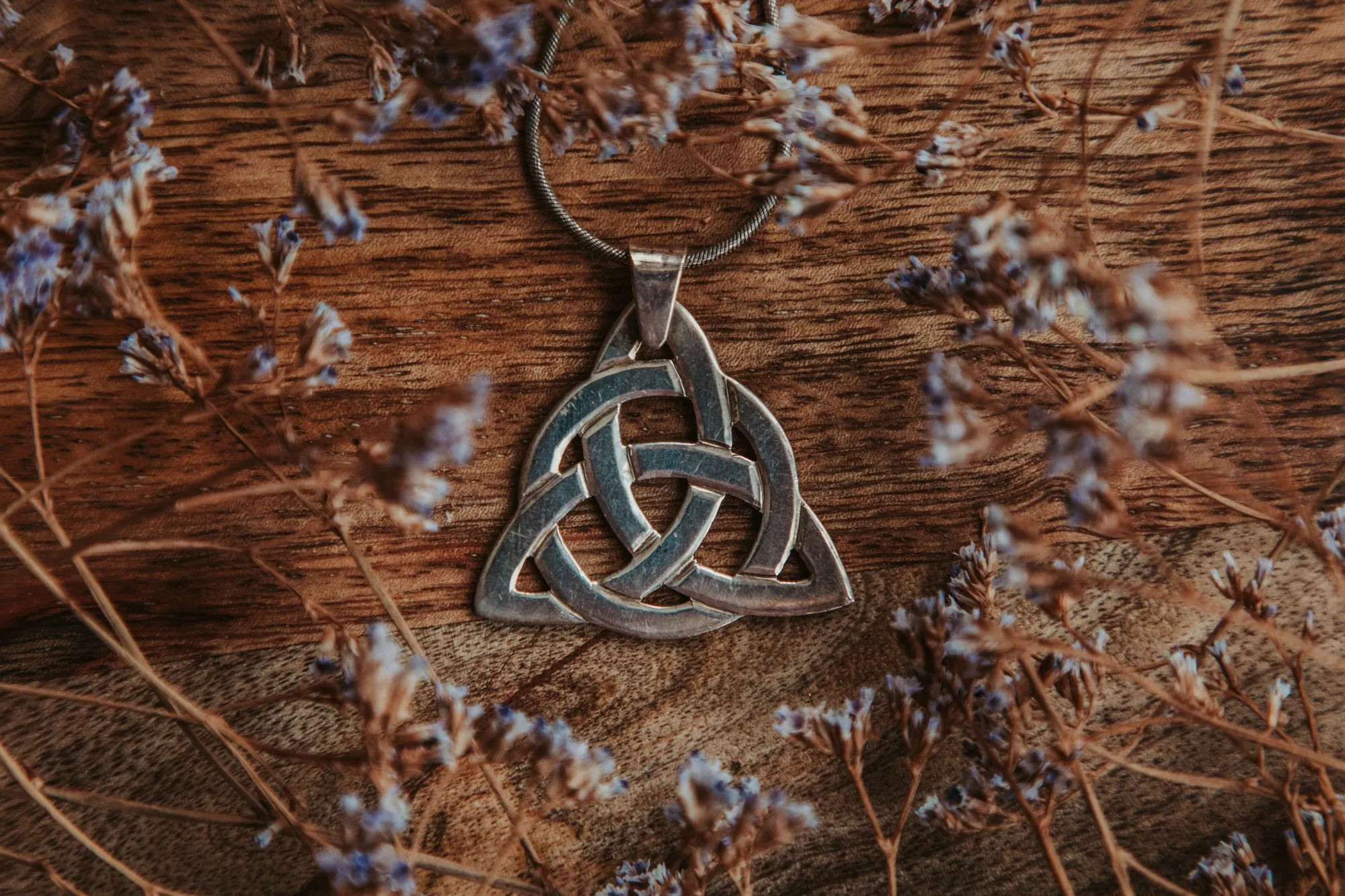 Une Triquetra - Helen