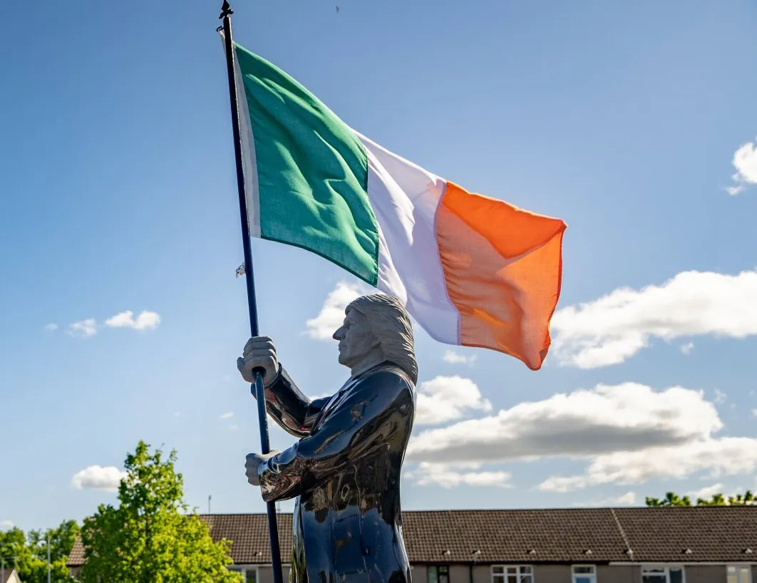 Bobby Sands statue - @PolDeBuitleir (X)