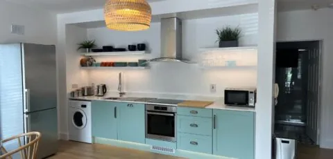 2 Bedroom Apartment Central Town Location
