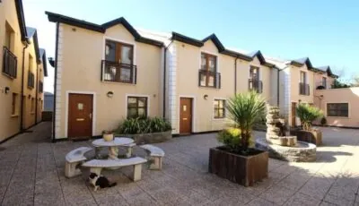 2 Clifden Court