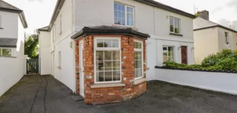 4 McNeela Terrace