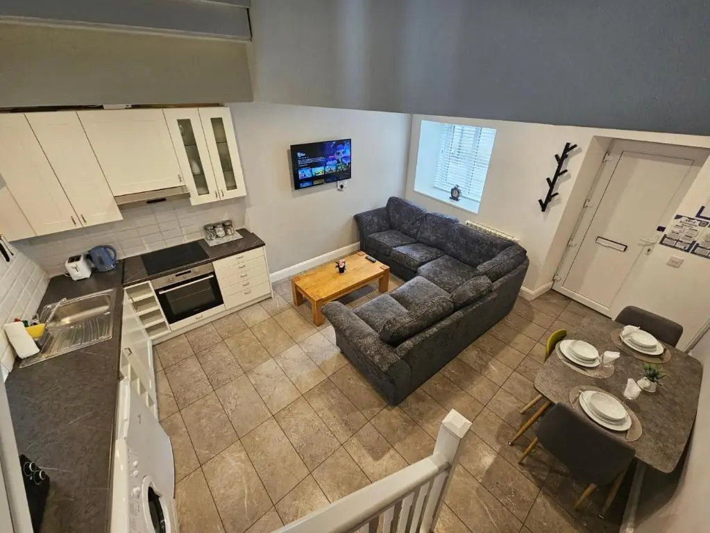 5 Eyre Square Lane