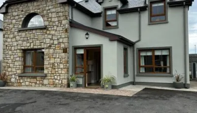 54 Stracomer Hill Bundoran