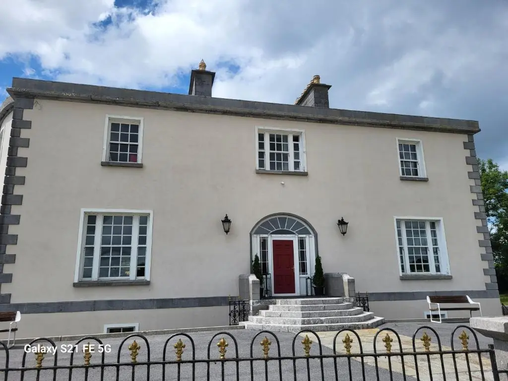 Ballycurrin House