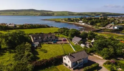 Beautiful Modern Home In Dingle 5 min walk to town