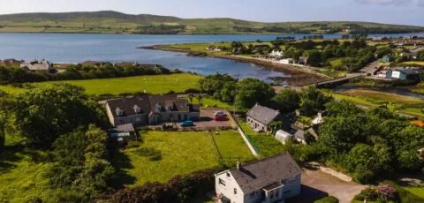 Beautiful Modern Home In Dingle 5 min walk to town
