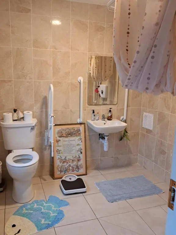 Budget Double Room in City